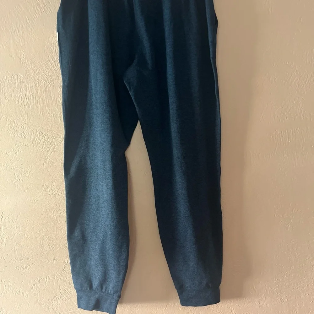 Women's Vuori Joggers with Drawstring - Picture 8 of 12
